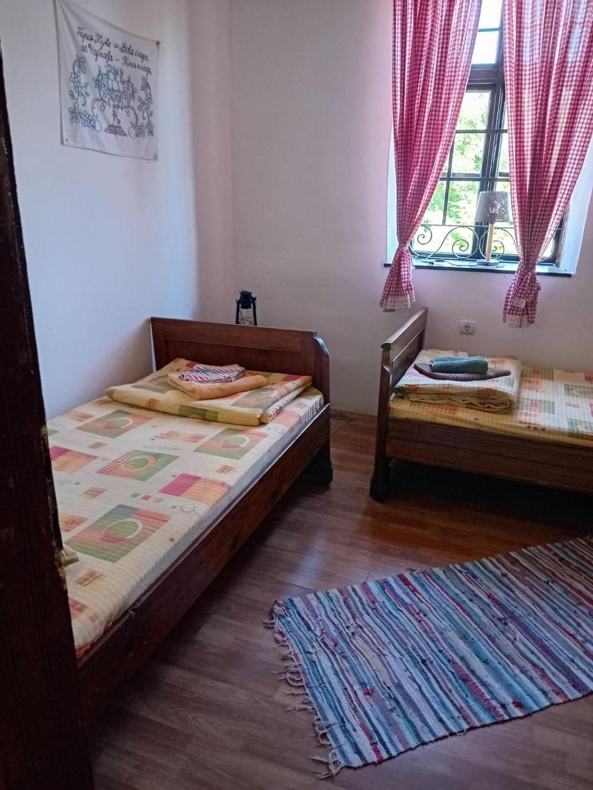Apartamento Country House Pivnica Milic Rogljevo Exterior foto